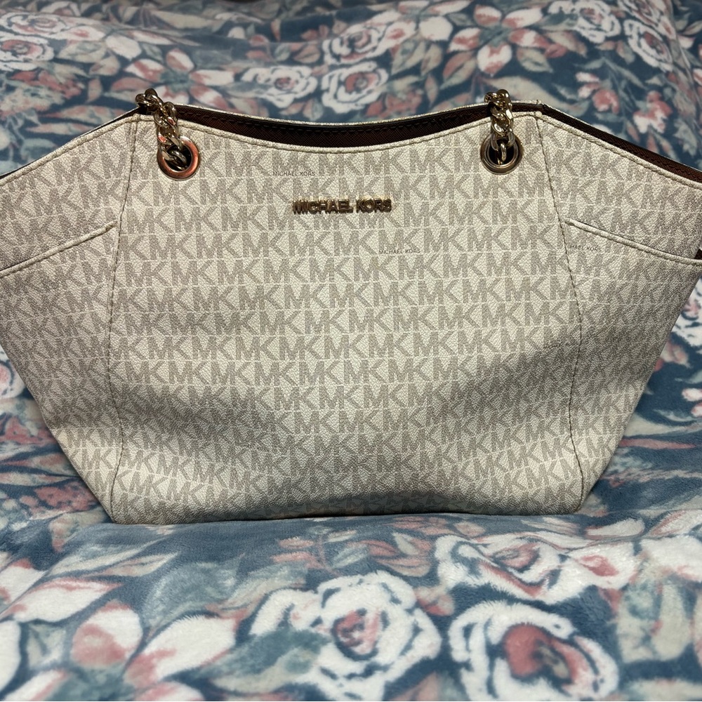 micheal kors brown and white bag gold handles